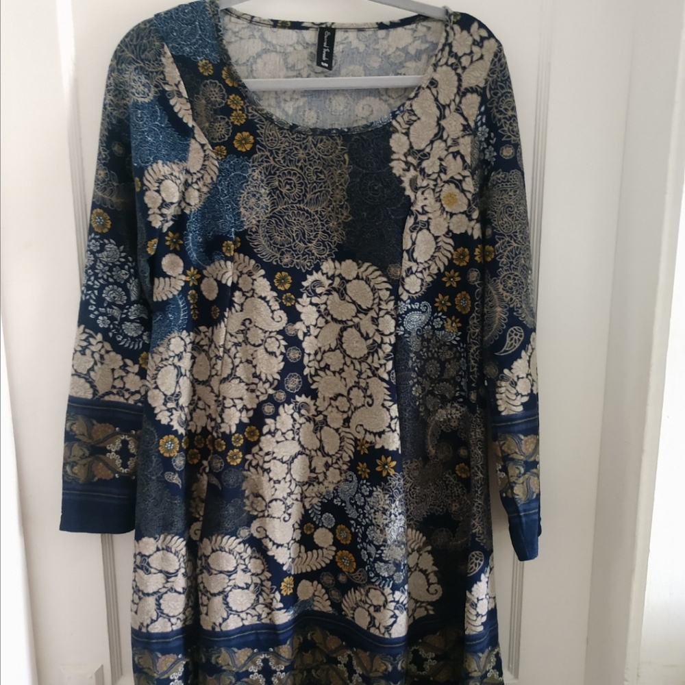 Soft Paisley Dress in EUC